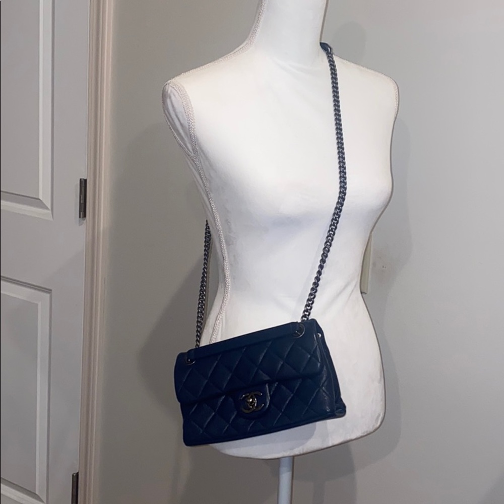 Chanel flap bag - Picture 11 of 11